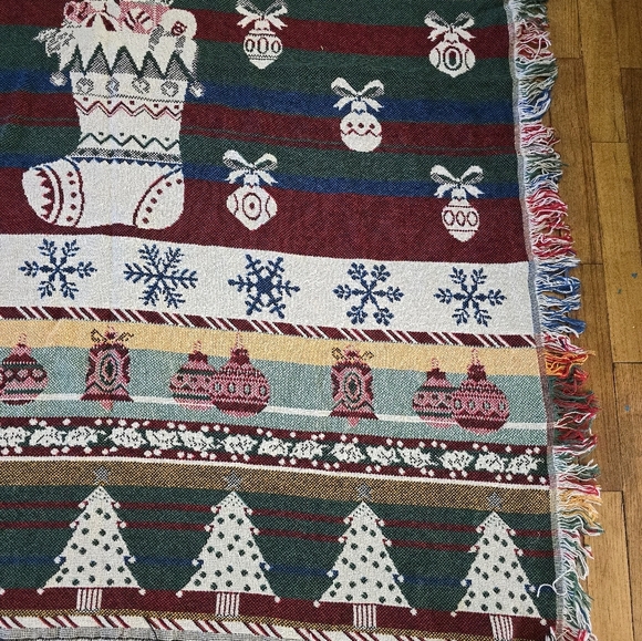 Reversible Christmas Holiday Throw Blanket Stocking Christmas Trees Ornaments - Picture 8 of 10